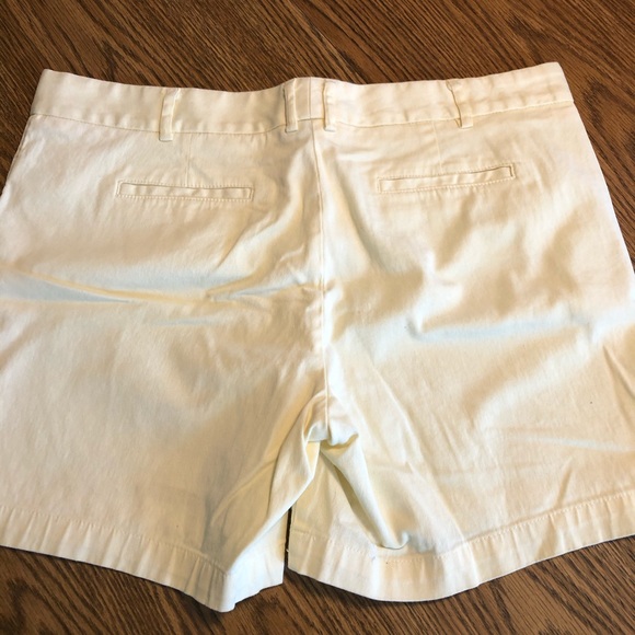 Land and Sea women’s shorts. - Picture 3 of 4